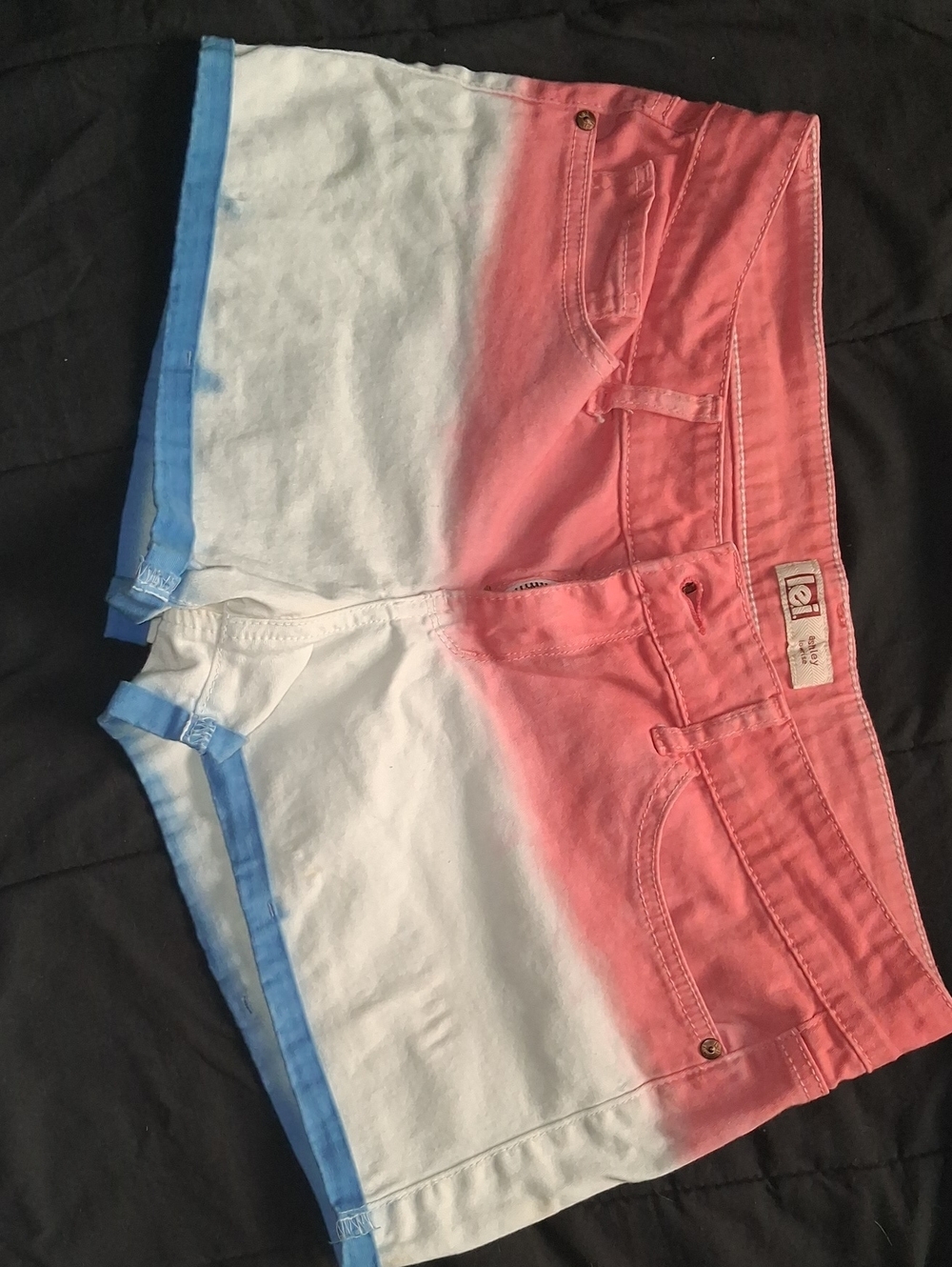 lei Pink White Dip-Dye Denim Shorts with Blue Hem